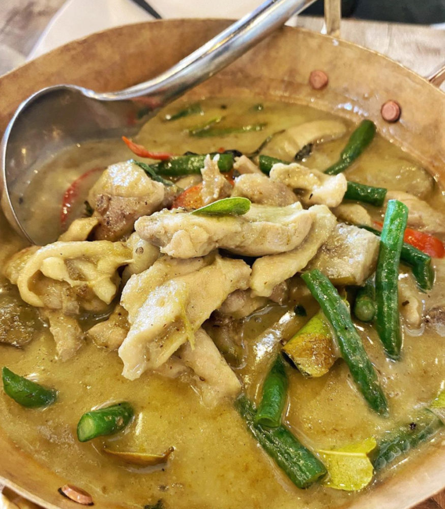 aroy-dee kitchen green curry